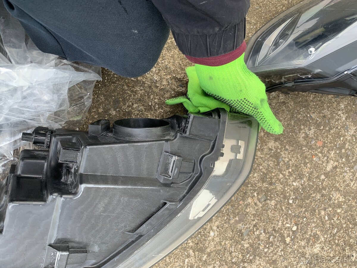 predni svetlo svetla vw polo 6r prave leve 09-14 - 19