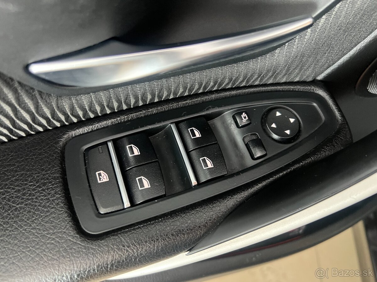 BMW Rad 3 Touring 318d A/T - 19