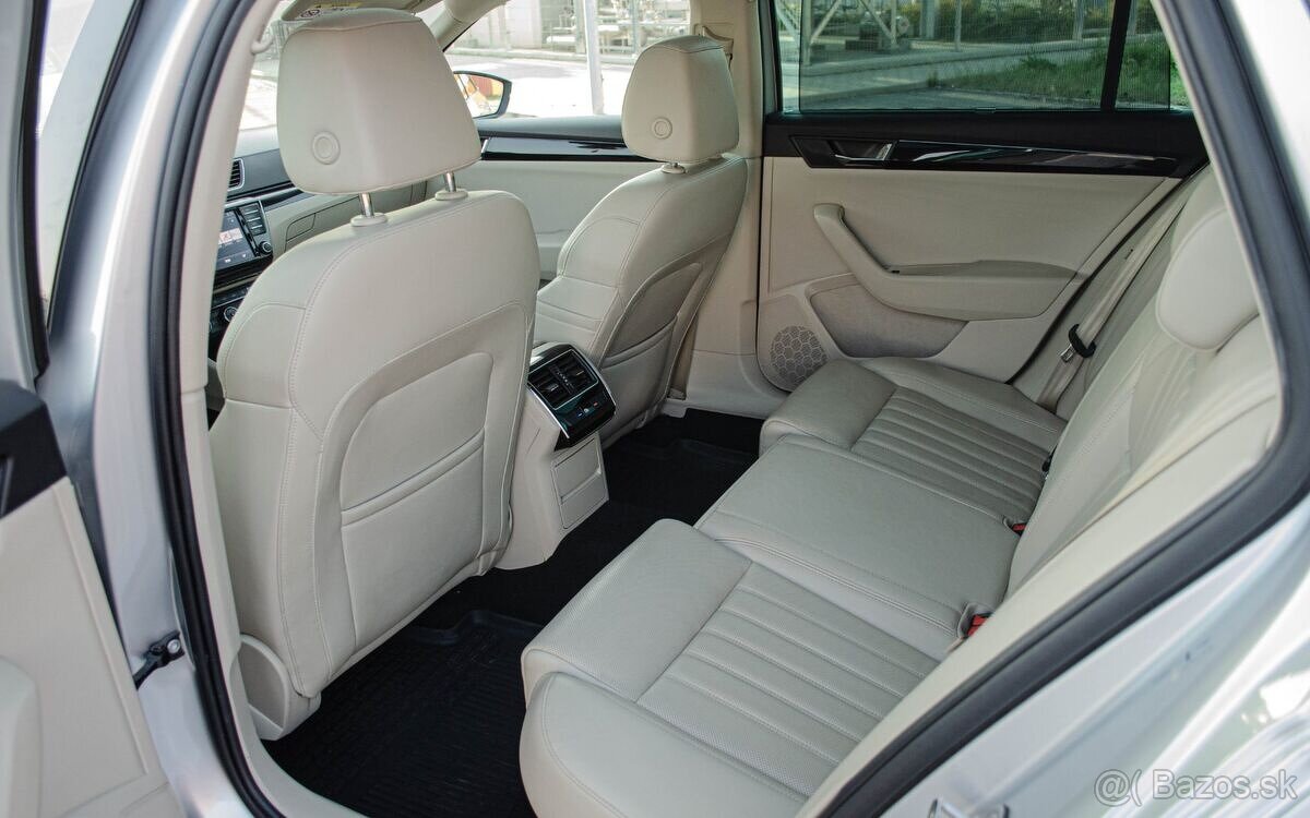 Škoda Superb Combi L&K 2.0 TDI DSG - 19