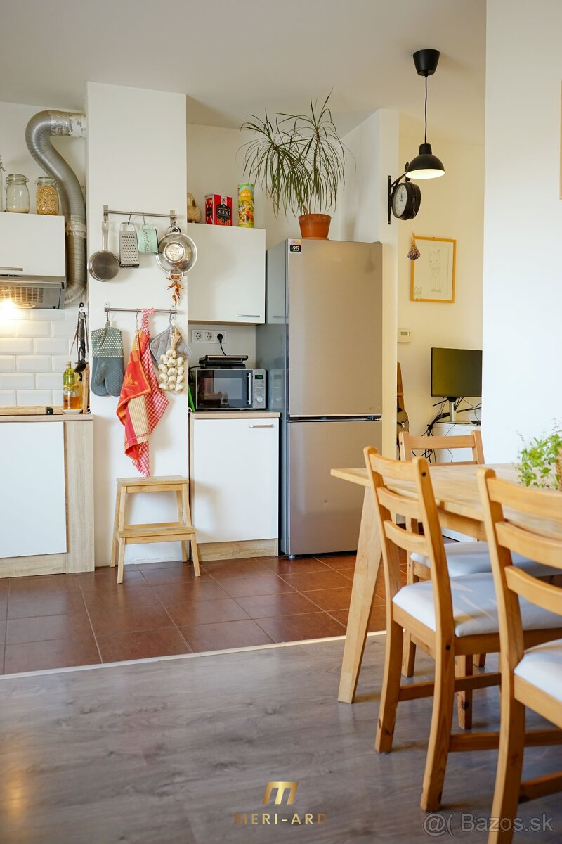 3-izbový podkrovný byt s parkovaním v pokojnej časti Rajky - 19