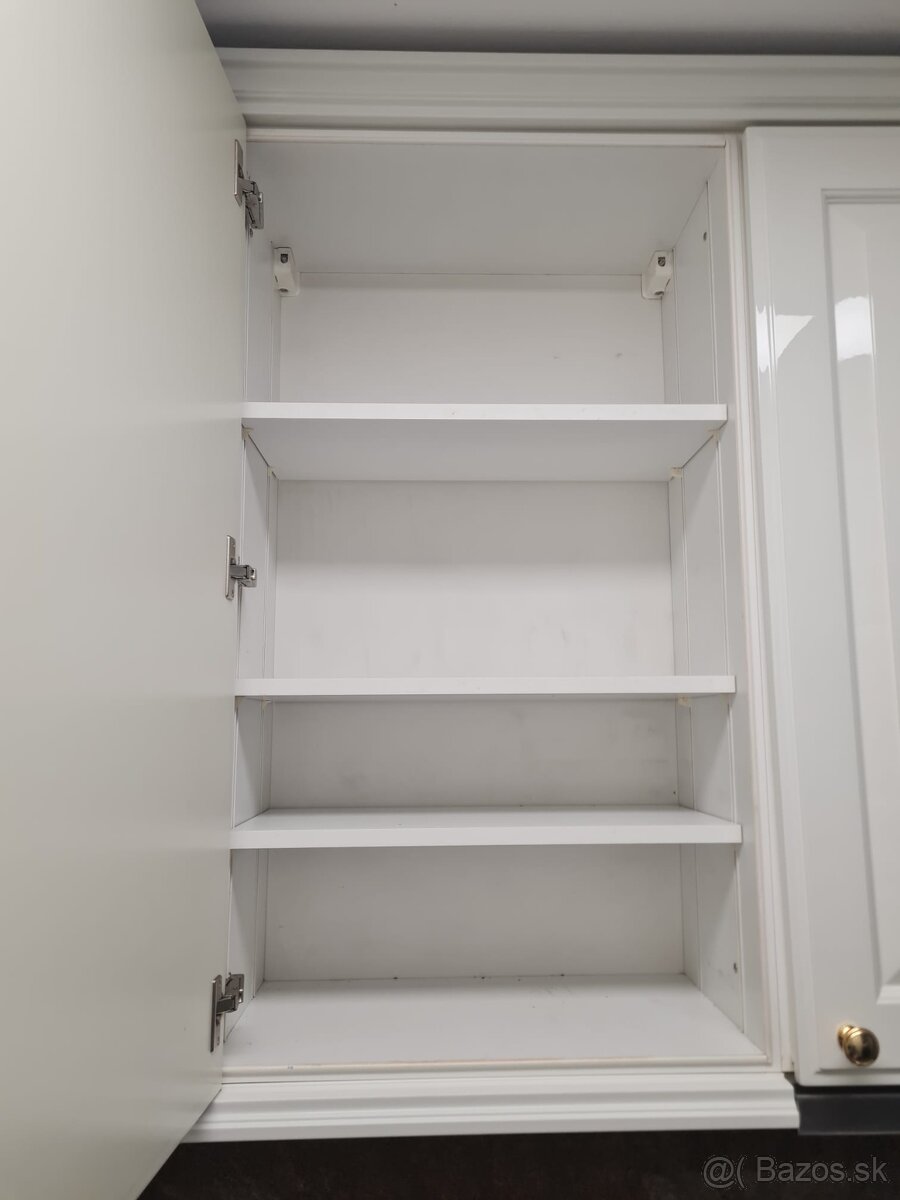 Moderná kuchynská linka so spotrebičmi - 19