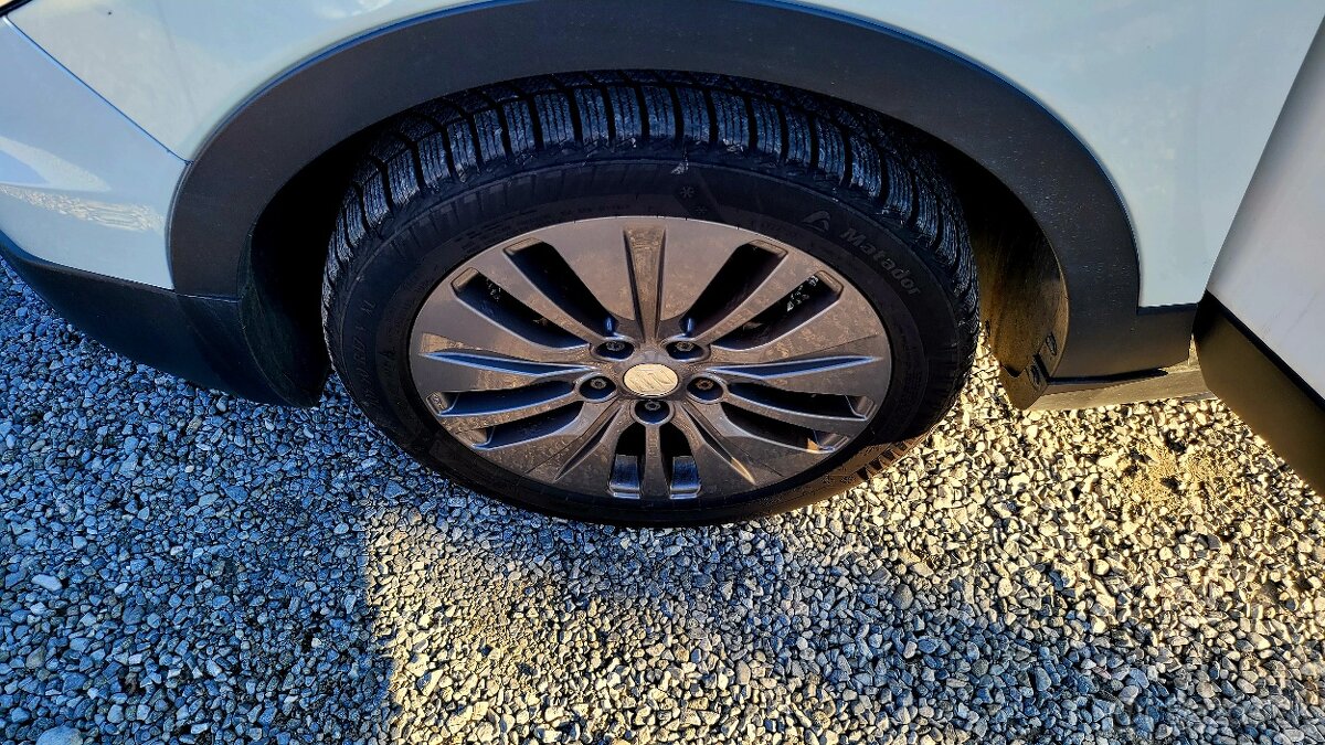 Suzuki SX4 S-CROSS 1,6-88kw - 19