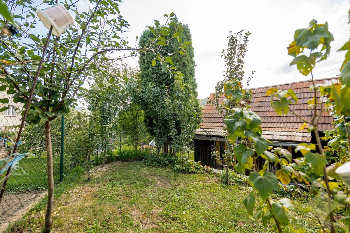 Pokoj vidieka, výhody mesta – Rodinný dom v Novej Bani na pr - 19