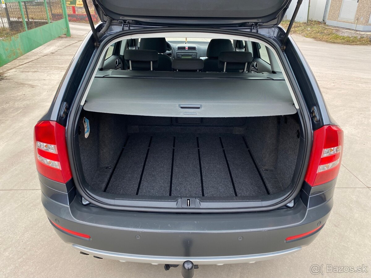 Škoda Octavia Combi 2.0 TDI 4x4 Scout - 19