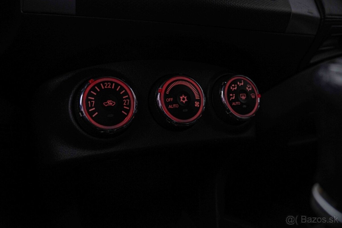 Mitsubishi Outlander 2.2 DI-D - 19