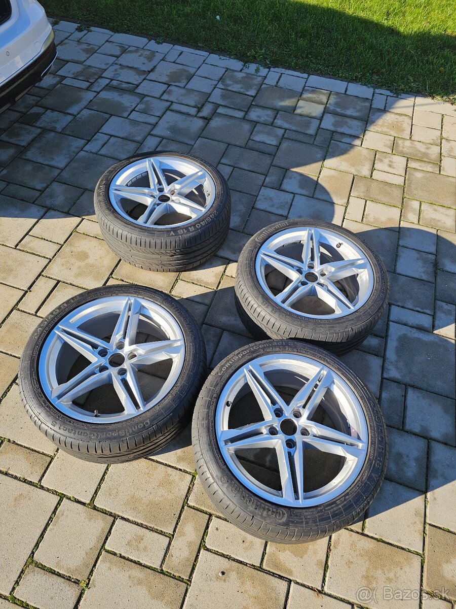 Audi A4 B9 40TDI S-line 140kw - 19