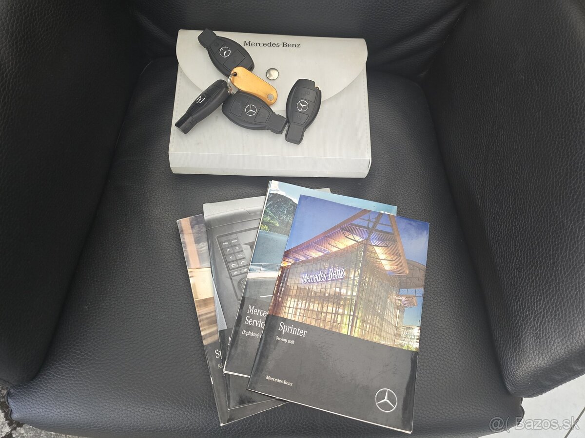 Mercedes-Benz Sprinter - 19