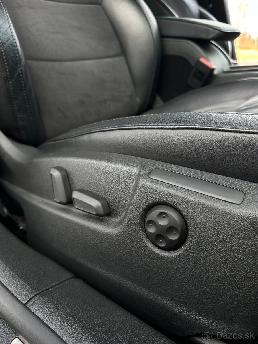 Škoda Superb 2 2.0 TDi 4x4 DSG - 19