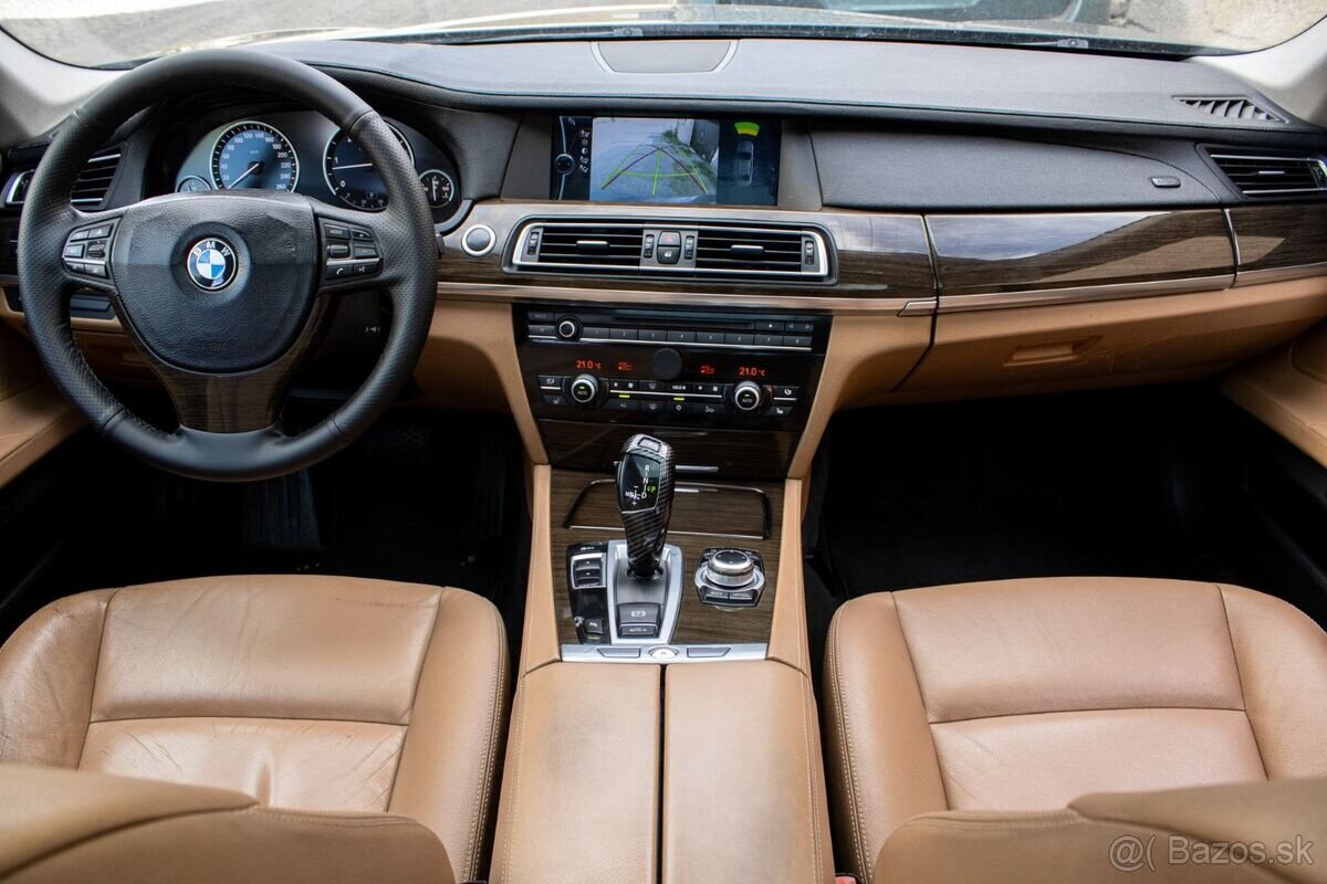 BMW Rad 7 F01 730d / 180kW / A6 - 19