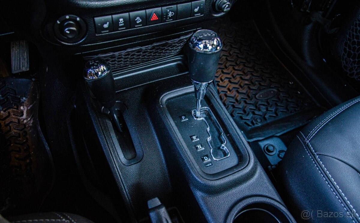 Jeep Wrangler 2.8 CRD Rubicon A/T, 147kW, A5. - 19