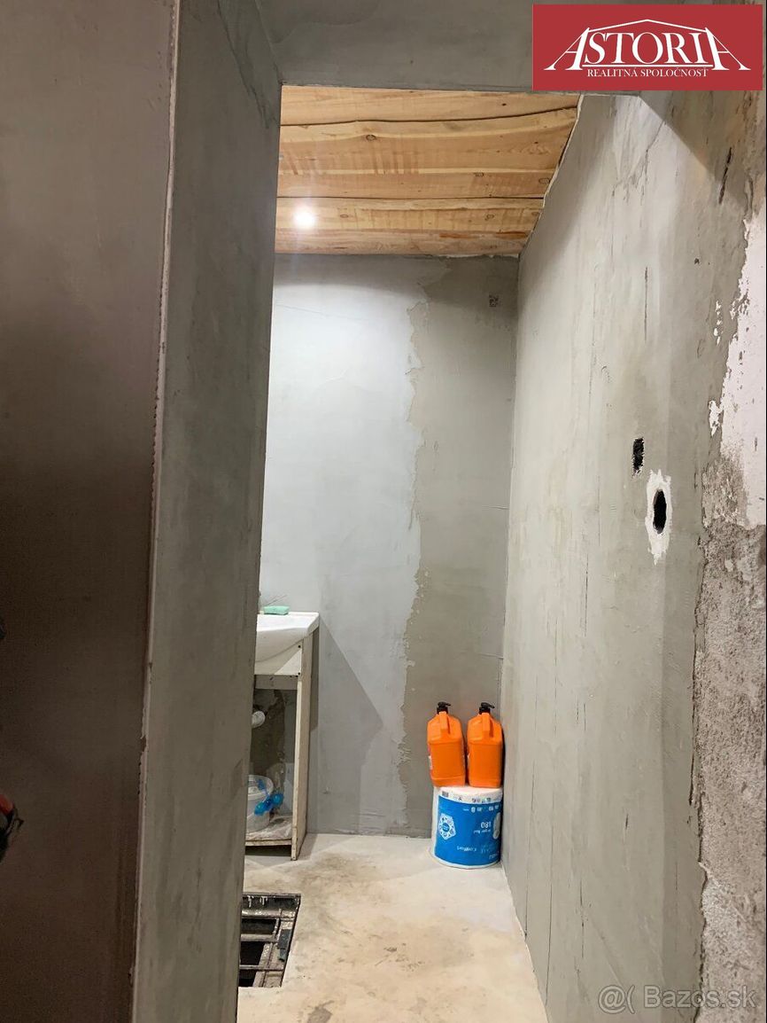 PREDAJ Kompletne zrekonštruovaný rodinný dom v Turanoch - 19