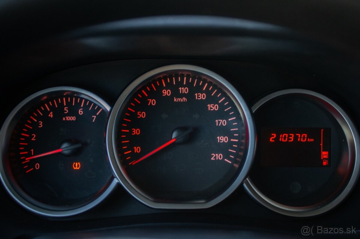 Dacia Dokker 1.6i 2017 5-miestna TOP STAV - 19