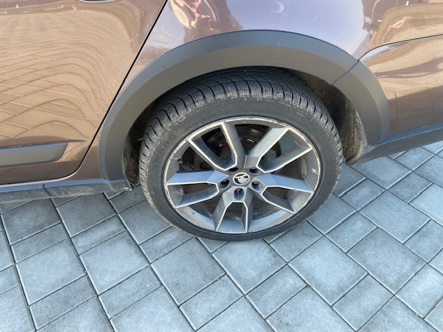 NA PREDAJ ŠKODA OCTAVIA SCOUT III - 19