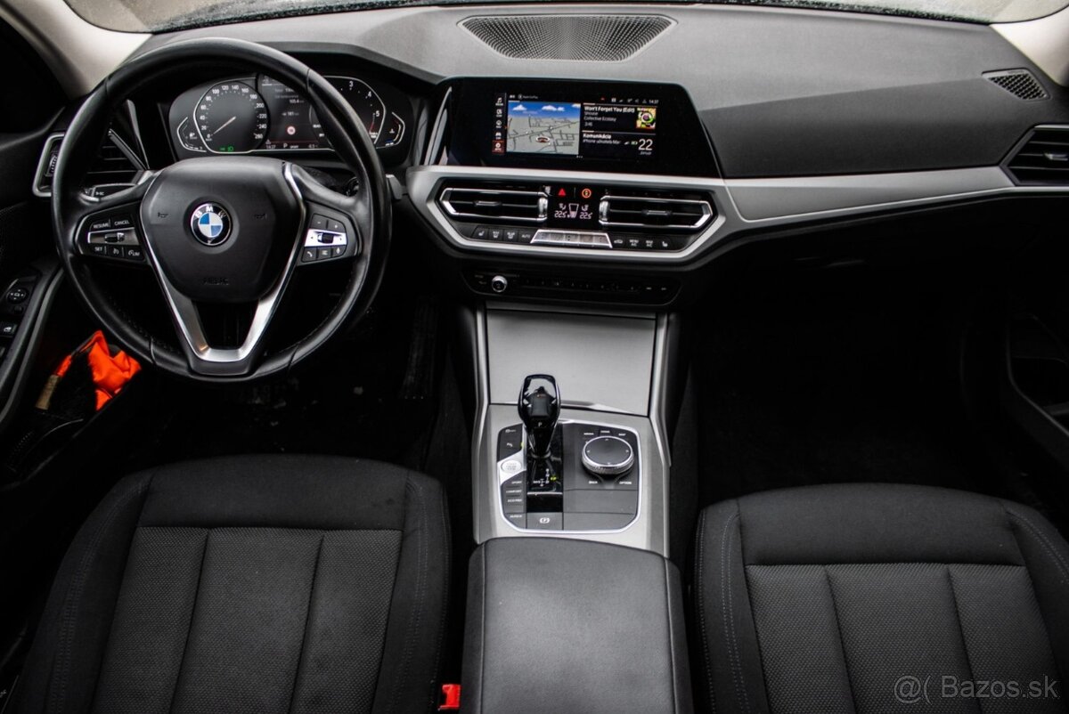 BMW Rad 3 Touring 320d mHEV xDrive - 19