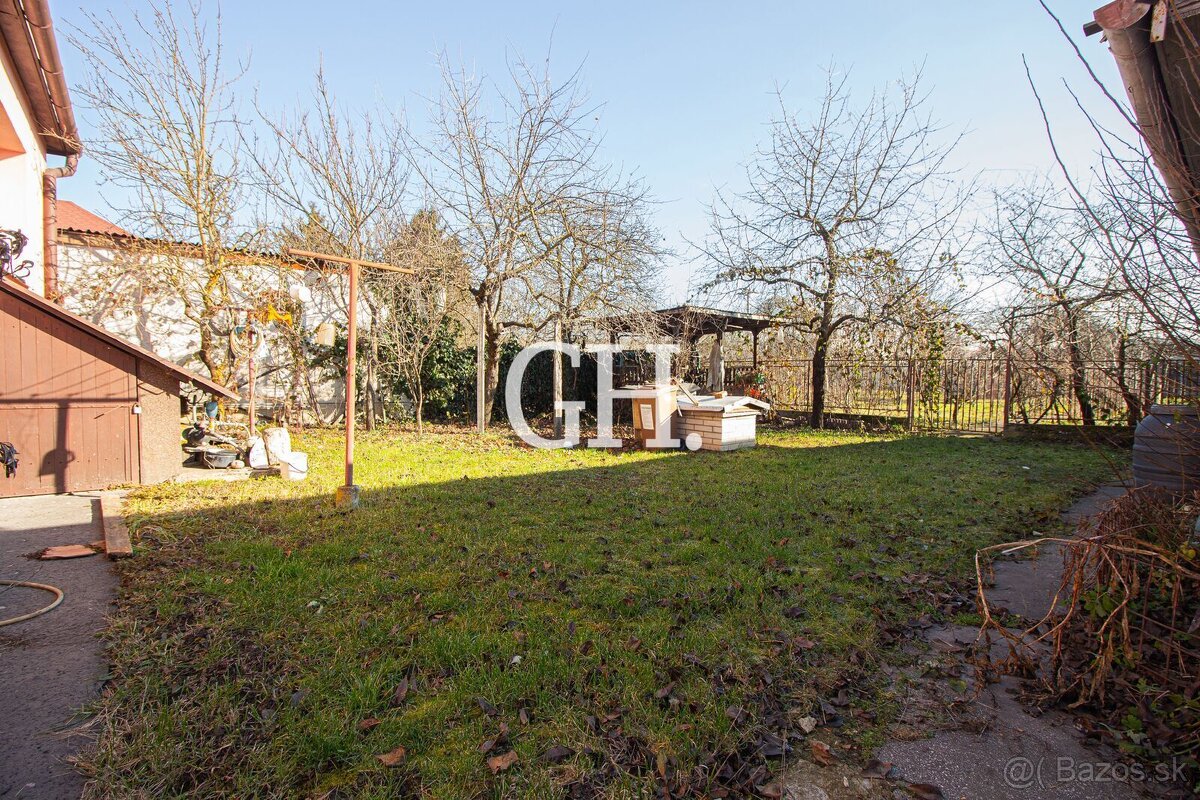 REZERVOVANÉ - Na predaj 4-izbový rodinný dom v Rimavskej Sob - 19