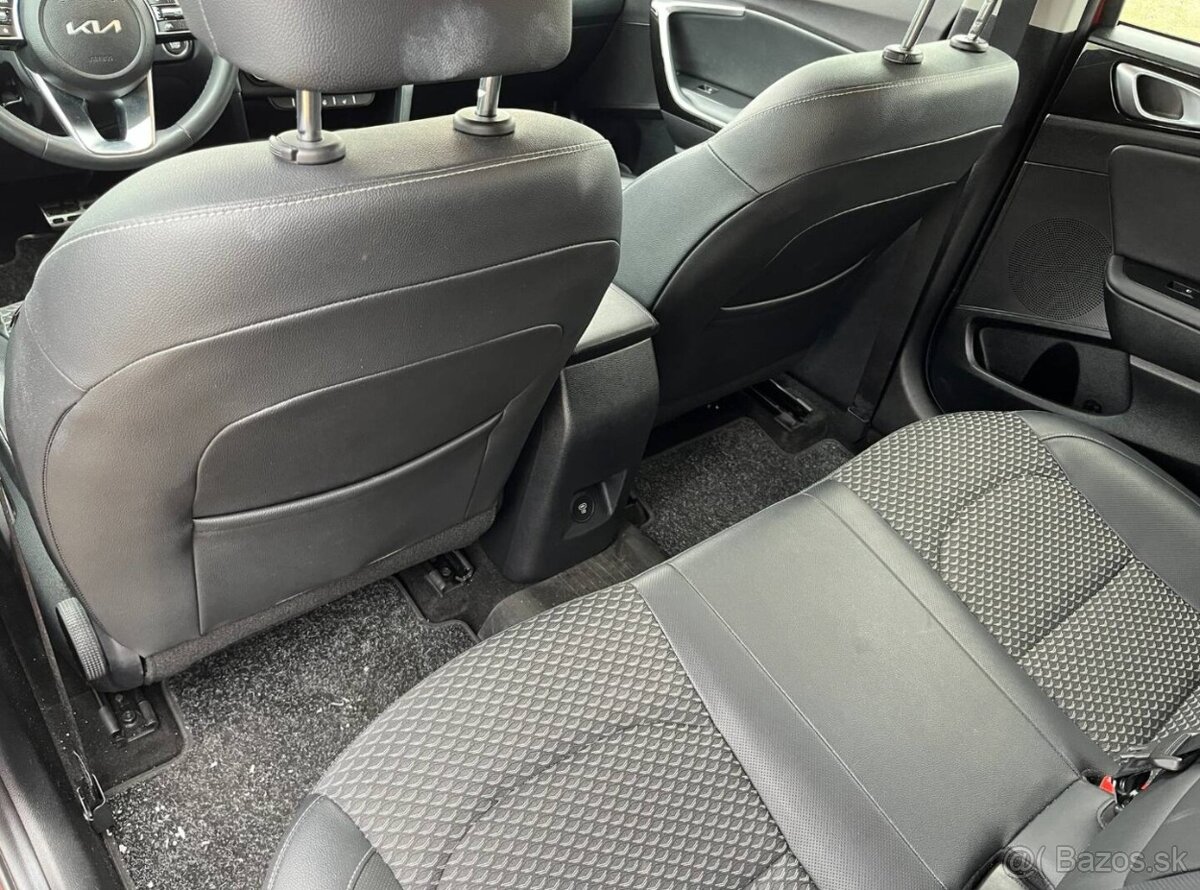 Kia Ceed SW 1.5 T-GDI - 19