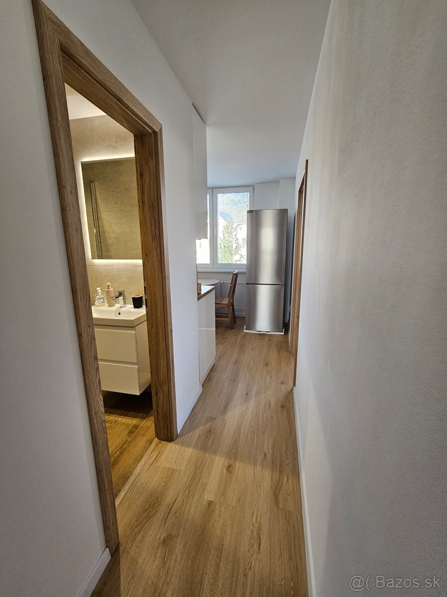 Lukratívny 4izbový byt po komplet. rekonštrukcii - 19