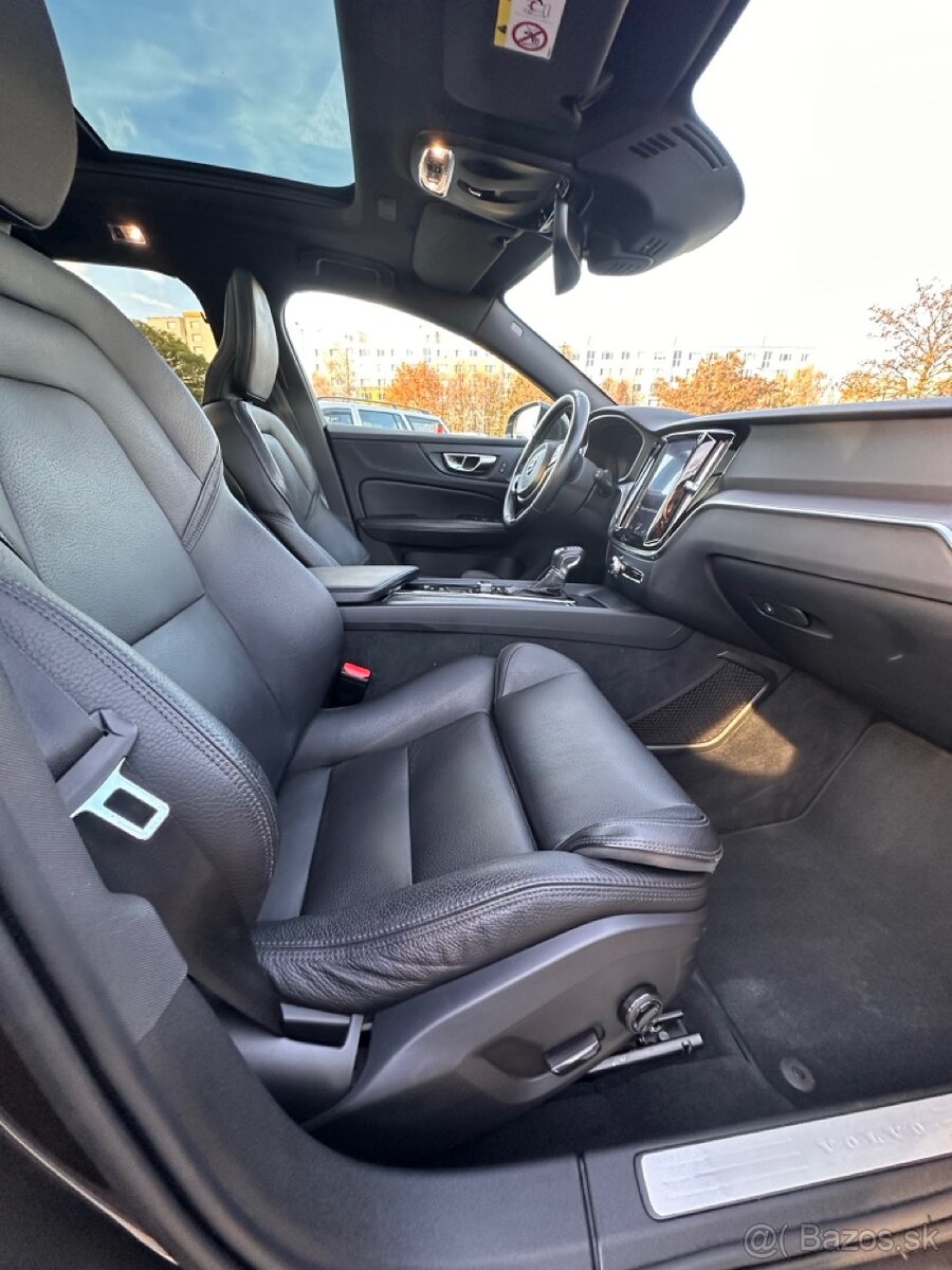 Volvo V60 2.0 4×4, rok 2020 – plná výbava - 19