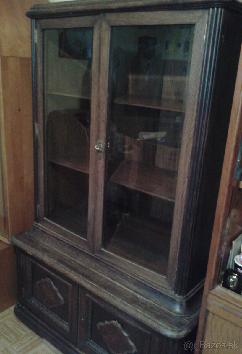 Stary retro nabytok - 19