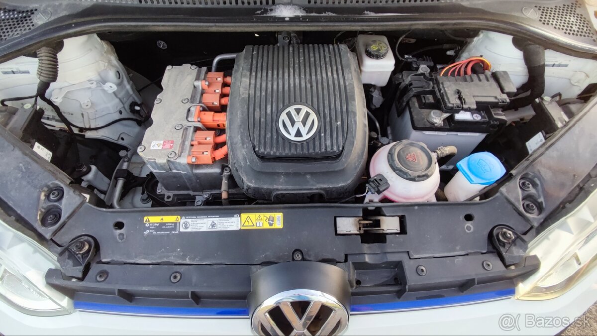 Volkswagen e-UP - 19