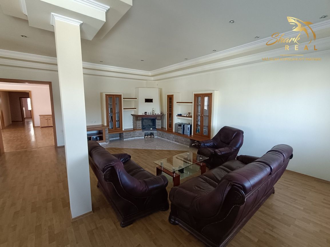 Administratívno apartmánový dom - 19