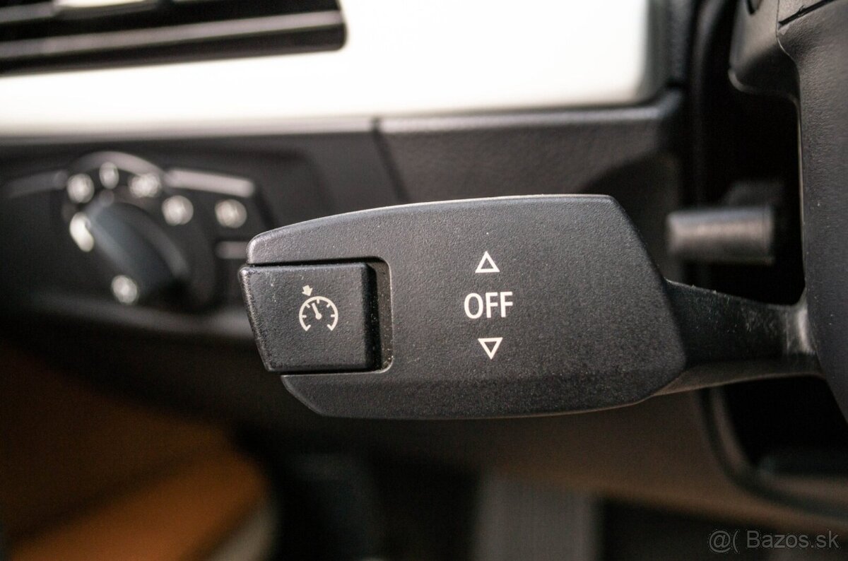 BMW Rad 3 325i A/T Cabiro E93 - 19