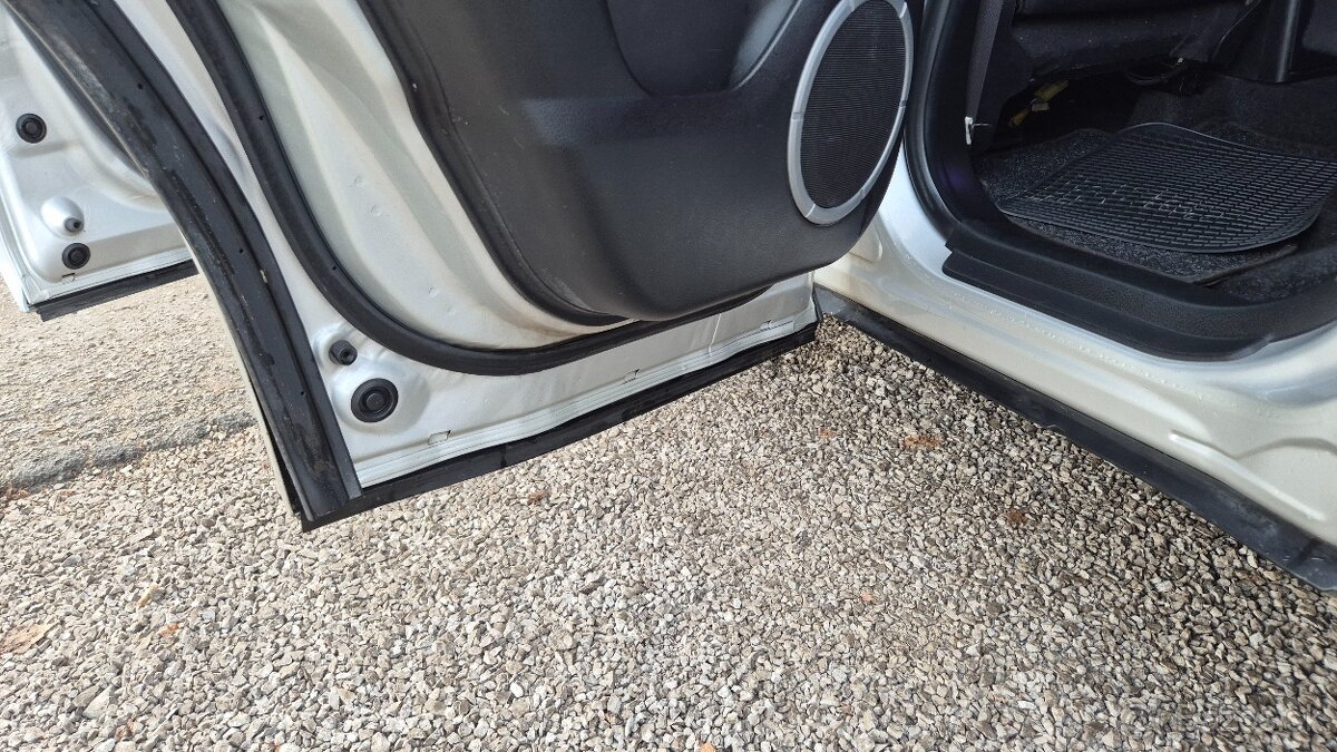 Suzuki Grand Vitara 1.9 DDiS JLX-EL - 19