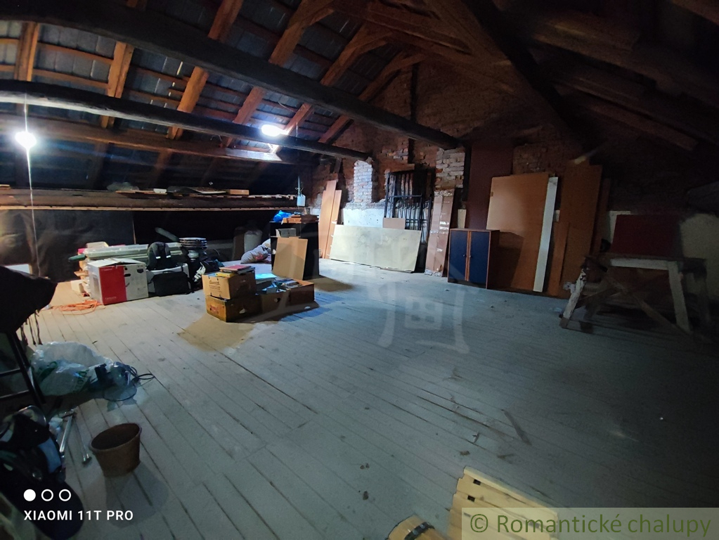 Dom s malým pozemkom v Banskej Bystrici na bývanie alebo p - 19