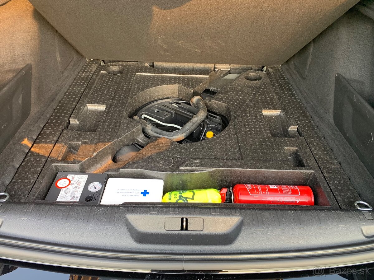 PEUGEOT 308 SW 2021 1.5Hdi 96kw VIRTUAL ŤAŽNÉ - 19