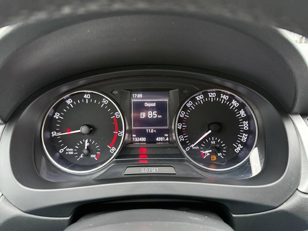 Škoda Rapid Spaceback SB 1.2 TSI 90k Style - 19