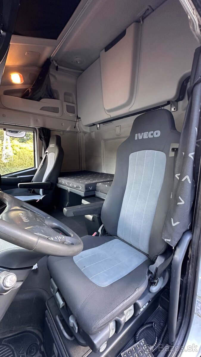 Iveco Stralis 460 náves Kögel - 19