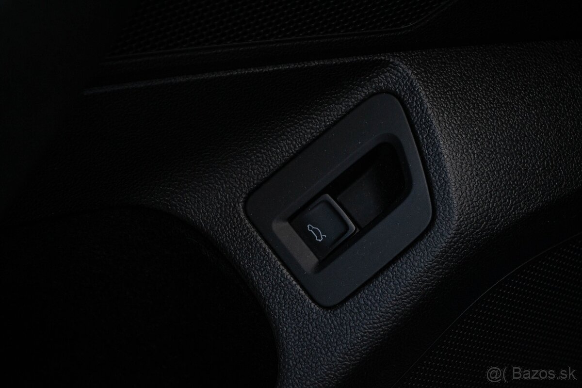 Volkswagen Passat 2.0 TSI 280k Elegance 4Motion DSG - 19