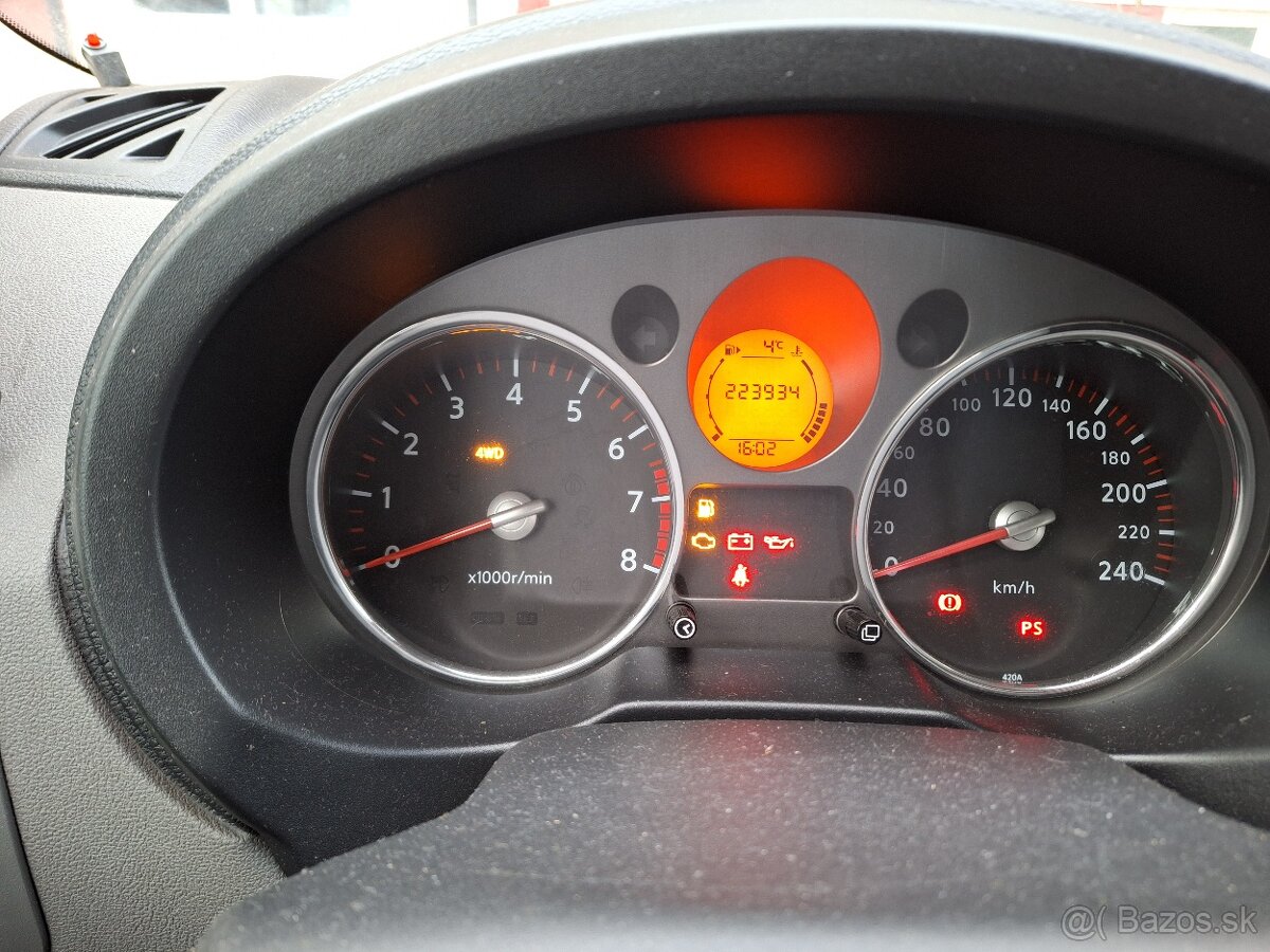 Nissan X-Trail T31 2,5 benzín - 19