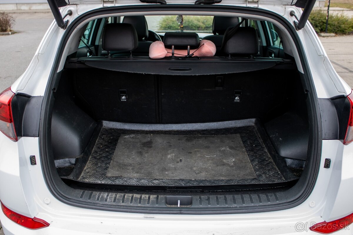 Hyundai Tucson 2.0CRDi 4x4 Premium A/T (2017) - 19