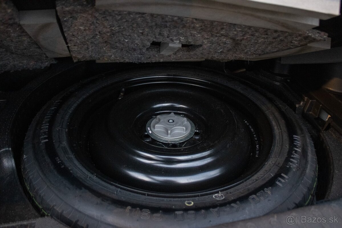 Nissan Juke 1.6 l DIG-T Tekna CVT 4x4 - 19