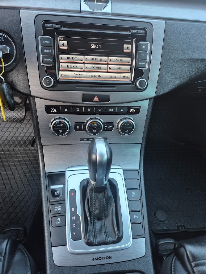 Volkswagen Passat Variant 2.0 TDI 4-motion Rline - 19