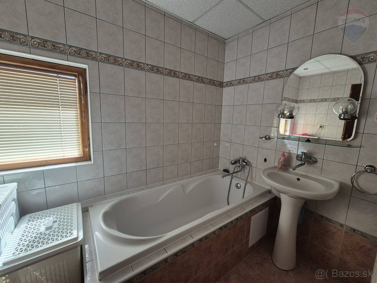 Na prenájom 6-izb. rodinný dom v Malom Lapáši - 19