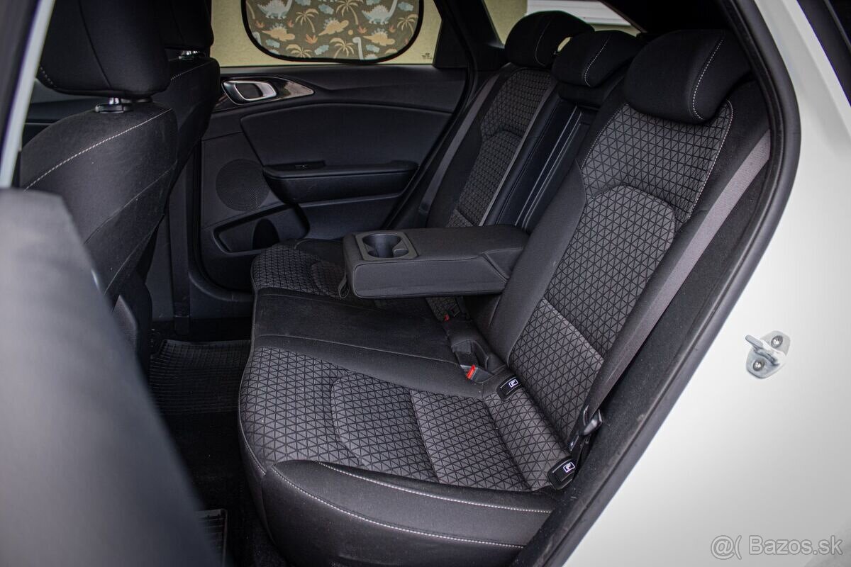 Kia Ceed SW 1.6 CRDi 100W First Edition, 100kW, M6 - 19