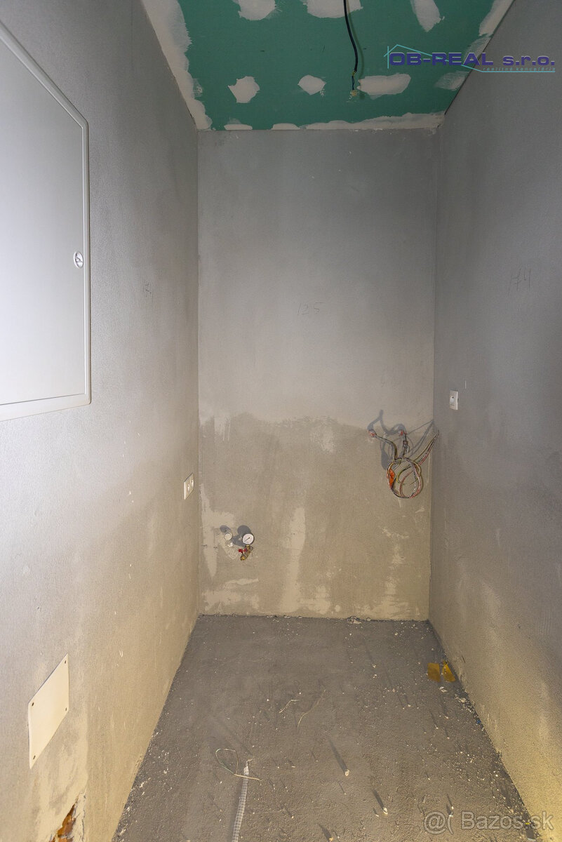 Exkluzívne ponúkame na predaj novostavby 4izb RD + garáž, v - 19