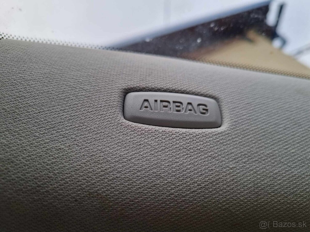 ROZPREDAM SKODA OCTAVIA 2 facelift EU na diely 9153 - 19