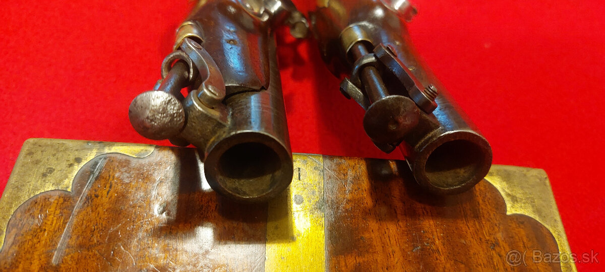 KAZETA S PERKUSNÝMI PIŠTOLAMI - 19