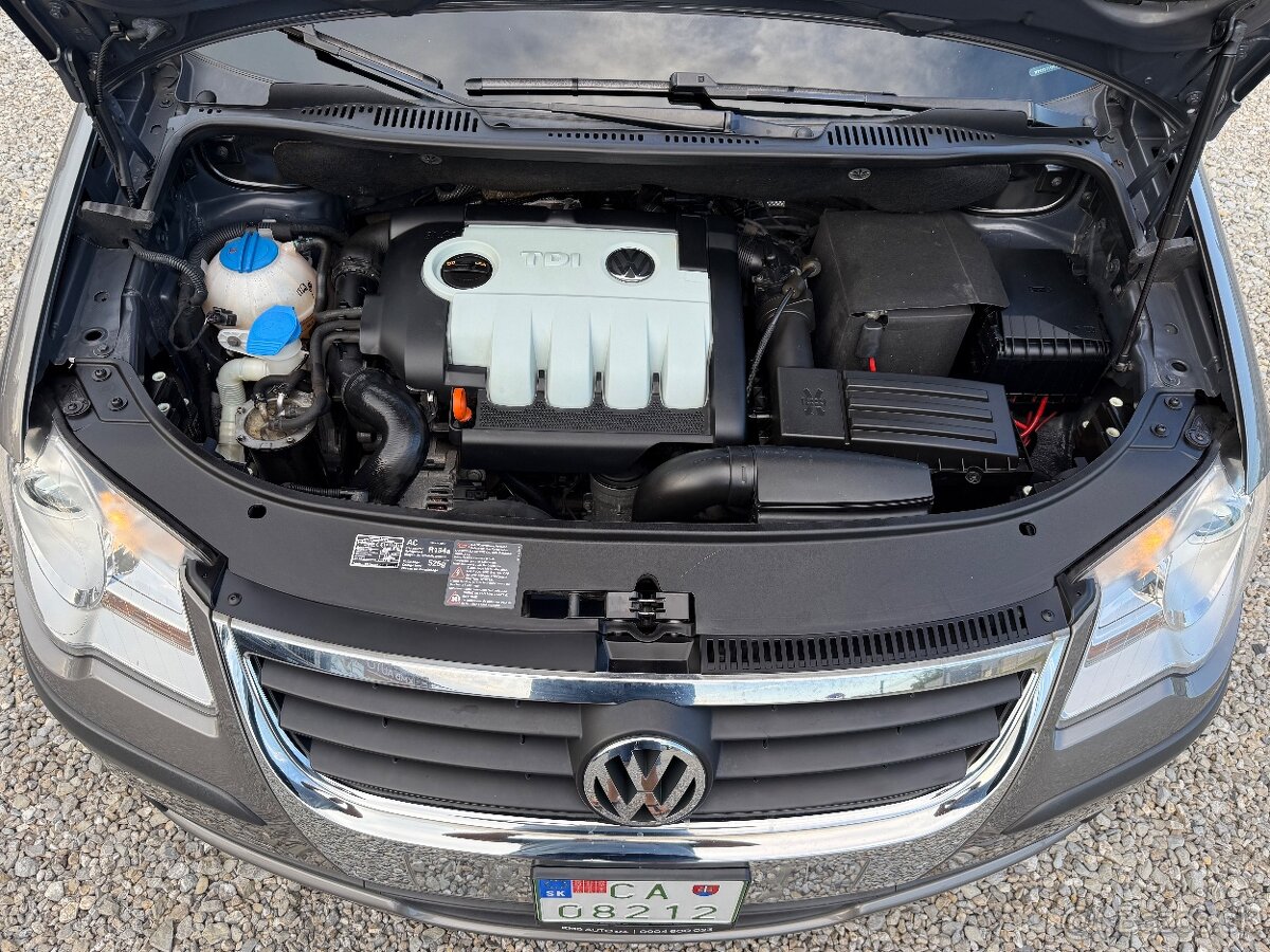 Volkswagen Touran 1.9TDI Conceptline - 19