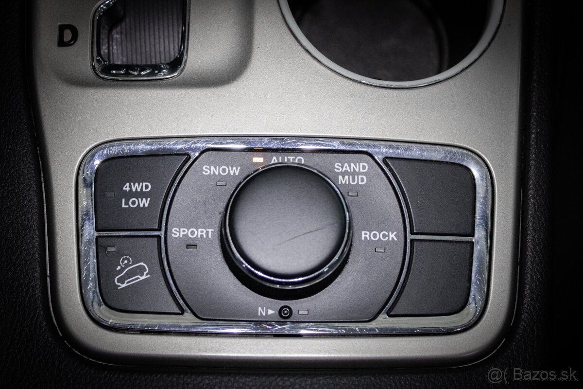 Jeep Grand Cherokee 3.0 CRD V6 Laredo - 19