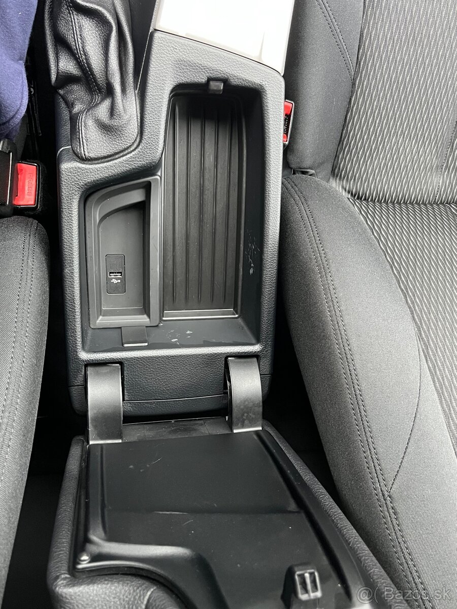 Predám BMW 318i Combi - 19