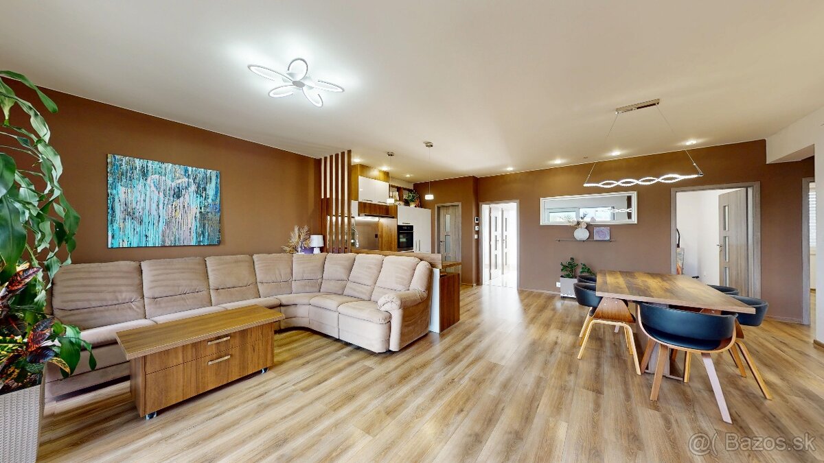 Prímestské bývanie v radovom dome so záhradou, predaj - 19