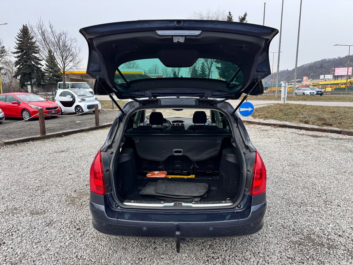 Peugeot 308 combi Automat 7 miest. - 19