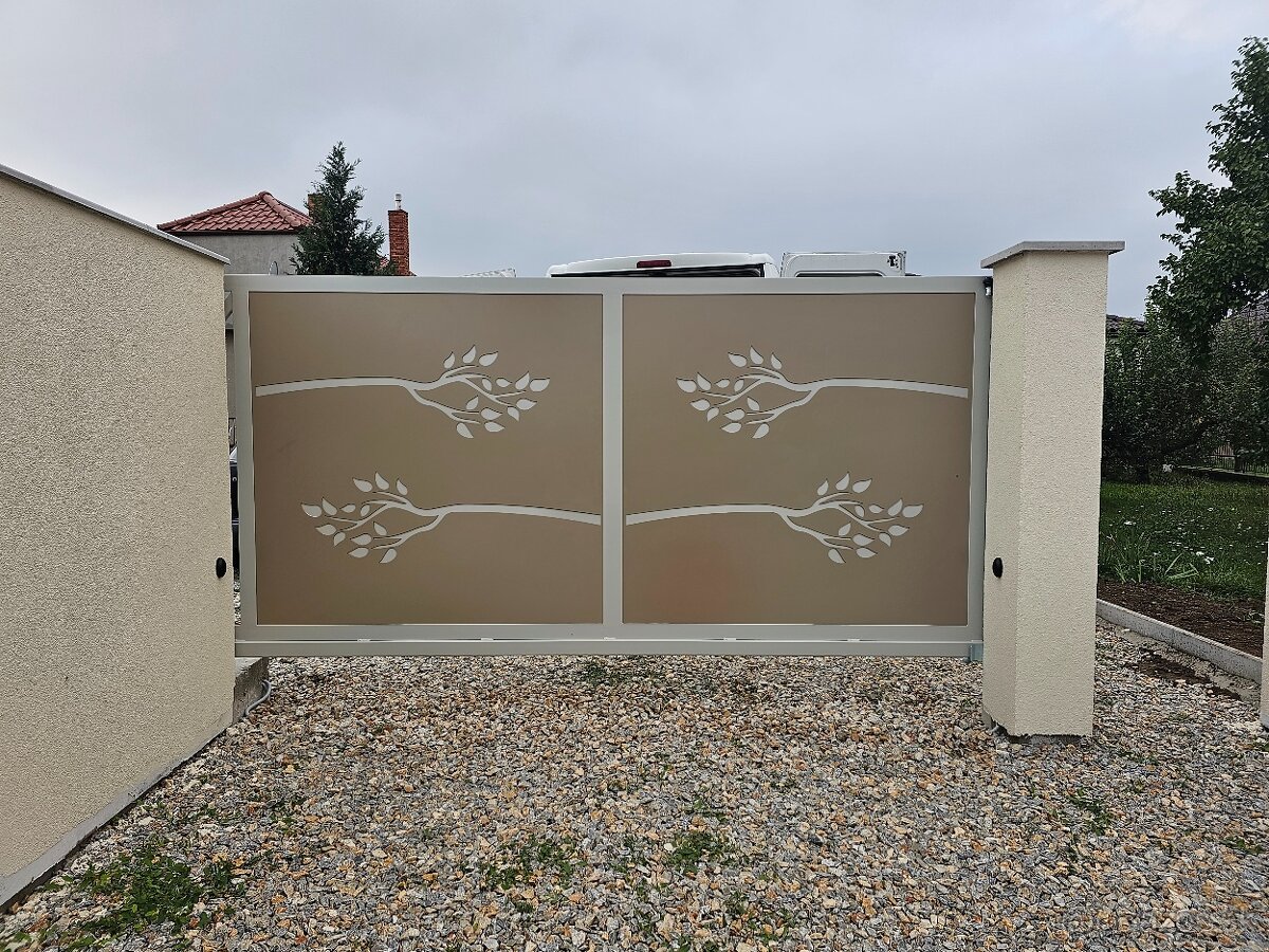 Kovovýroba, zámočnícke práce, brány, zábradlia - 19