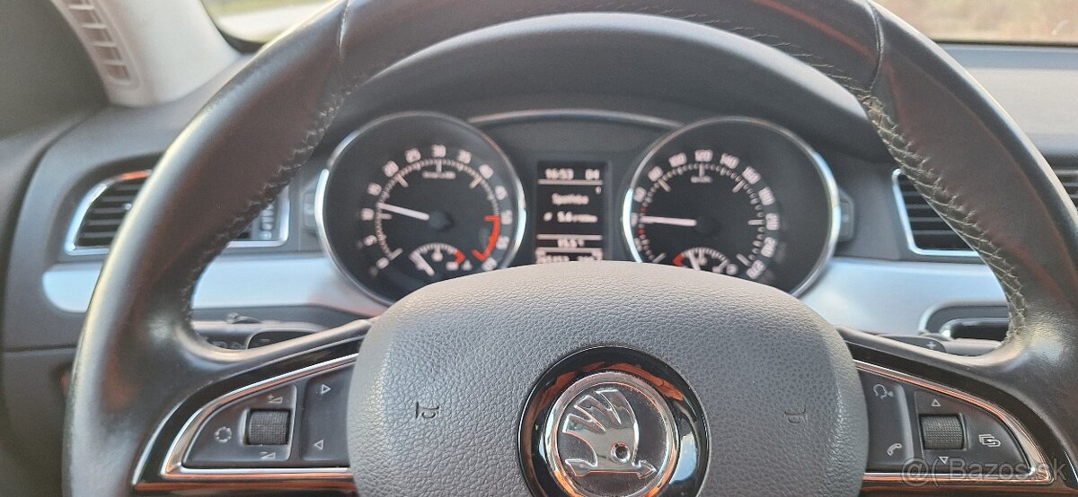 Škoda Superb 2.0 Style DSG - 19