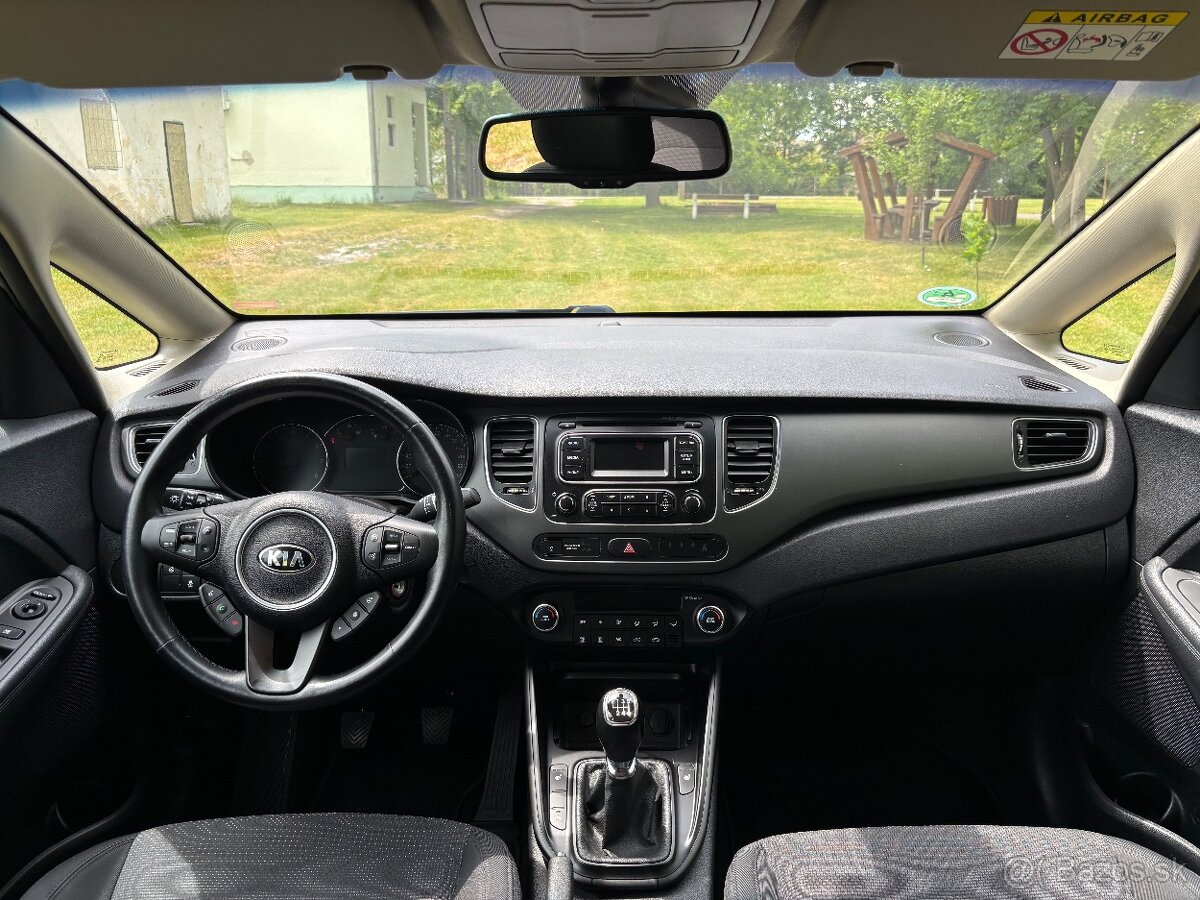 Kia Carens 1.6 GDi EX - 19