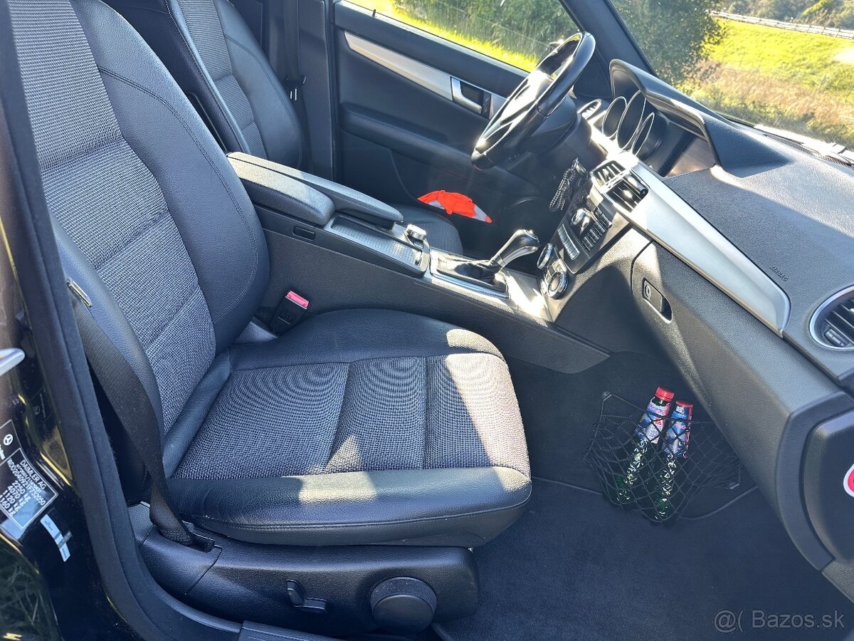 Mercedes Benz 300 CDI 4 Matic - 19